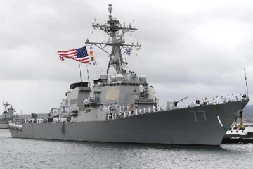 மற்றுமொரு அமெரிக்க நாசகாரி கப்பல் கொழும்பு துறைமுகத்தில்