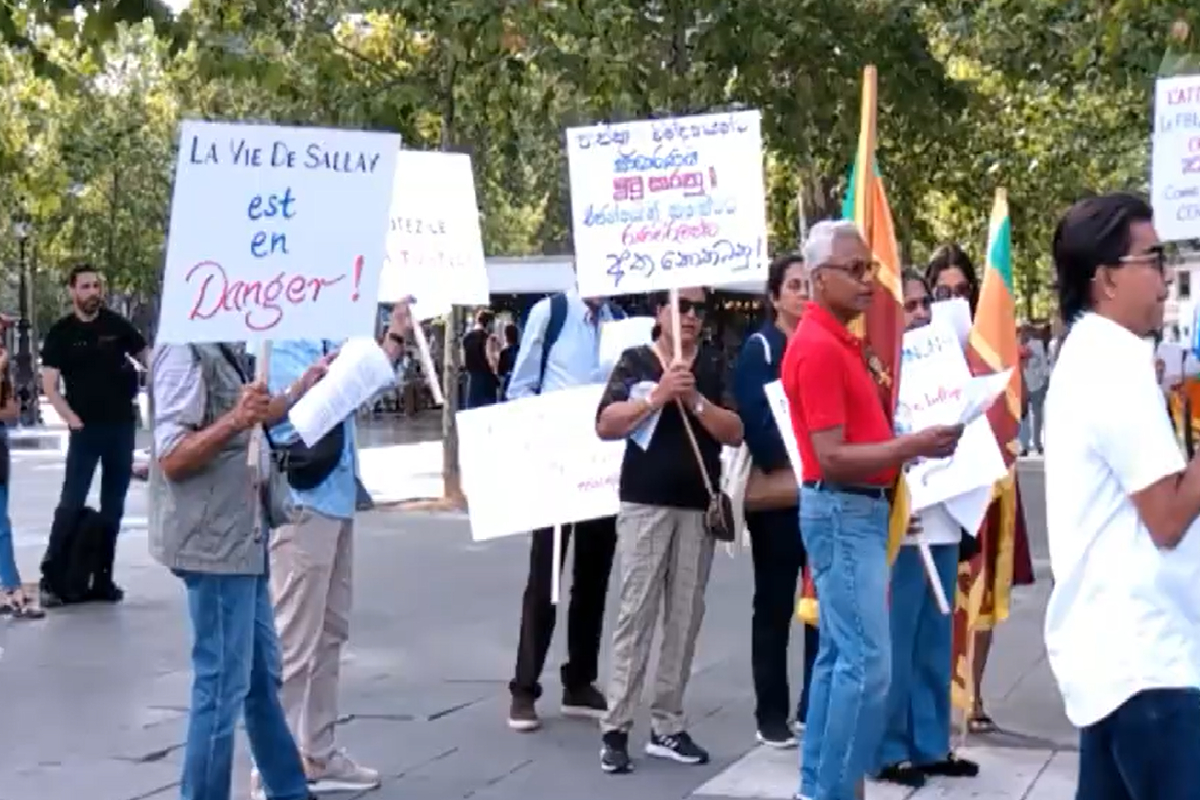சுரேஷ் சலேவிற்கு நீதி கோரி கடல் தாண்டியும் போராட்டம்! | Protest In France Demanding Justice Suresh Sallay சுரேஷ் சலேவிற்கு நீதி கோரி கடல் தாண்டியும் போராட்டம்! | Protest In France Demanding Justice Suresh Sallay