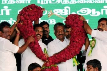 அதிமுகவில் விஸ்வரூபம் எடுத்த ஒற்றை தலைமை விவகாரம்! ஓபிஎஸ்ஸா? இபிஎஸ்ஸா?