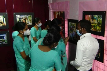 "தேயிலை சாயம்" எனும் தொனிப்பொருளில் புகைப்பட கண்காட்சி(Photos)