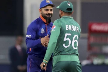 விராட் கோலியின் சாதனையை தூள் தூளாக்கி பாகிஸ்தான் கேப்டன் பாபர் அசாம் படைத்த புதிய சாதனை!