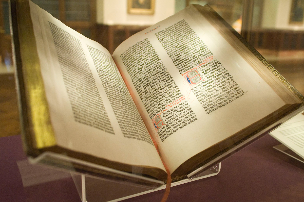 வடக்கில் பாடசாலை மாணவர்களுக்கு பைபிள் - ஆளுநர் விசேட கவனம் | Governor S Attention To Bibles For School Students