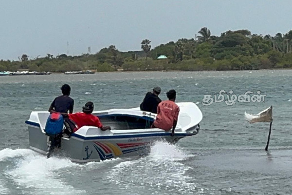கொக்கிளாய் கடலில் இளைஞன் மாயம் : தேடுதல் பணி தீவிரம்... | Young Man Missing Sea Search Operation