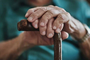 වැඩිහිටි නිවාස පවත්වාගෙන යන අයට රජයෙන් දැඩි නියෝගයක්- සැප්තැම්බර් 30න් පසු නීතිය තද වෙයි