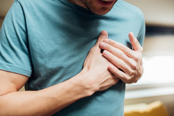 இலங்கையில் திடீரென்று சுருண்டு விழுந்த இளம் பெண் பலி…. நொடியில் உயிரை பறித்தது எது? எச்சரிக்கை… மக்களே! | Heart Attack Srilank Gl