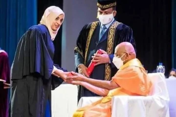 அவமதித்தவர்கள் மன்னிப்பு கேளுங்கள்; மத தலைவர்கள் போர்க்கொடி!