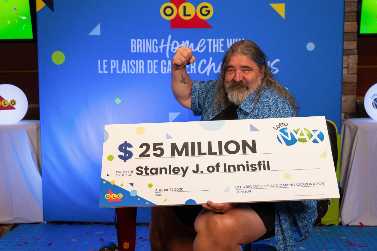 ஒரே எண்களை நம்பியதனால் ஒருவருக்கு அடித்த அதிர்ஸ்டம் | Lucky Numbers Win Innisfil Man 25 Million