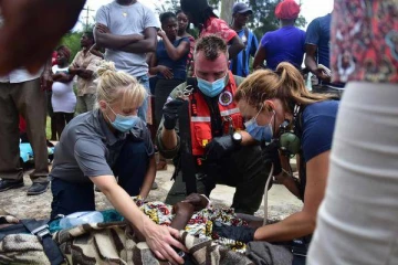 2000-க்கும் மேற்பட்டோர் பலி; பதற்றத்தில் மருத்துவர்களைக் கடத்தும் ஹைதி மக்கள்