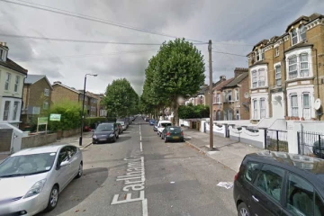 லண்டனில் உள்ள வீட்டில் இளம்பெண்ணின் சடலம் கண்டெடுப்பு! 26 வயது இளைஞர் கைது