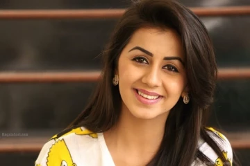 நான் மாடலிங், சினிமா-னு வர காரணம் இதுதான்..! அம்மா சொன்னதை கேட்காத நடிகை நிக்கி கல்ராணி