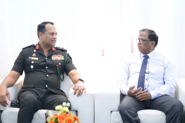 வடக்கு மாகாண ஆளுநருடன் யாழ். கட்டளை தளபதி சந்திப்பு