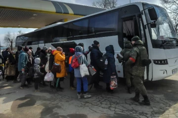 ஆயிரக்கணக்கான உக்ரேனிய மக்களை தங்கள் நாட்டிற்கு வலுக்கட்டாயமாக அழைத்துச் சென்ற ரஷ்யா!