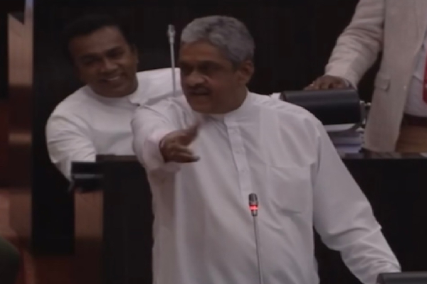 நாட்டில் மாவீரர் நாளை தடை வேண்டும்- சஜித்தின் அனுமதியுடன் நாடாளுமன்றில் வலியுறுத்தல் விடுத்த பொன்சேகா! - ஐபிசி தமிழ்