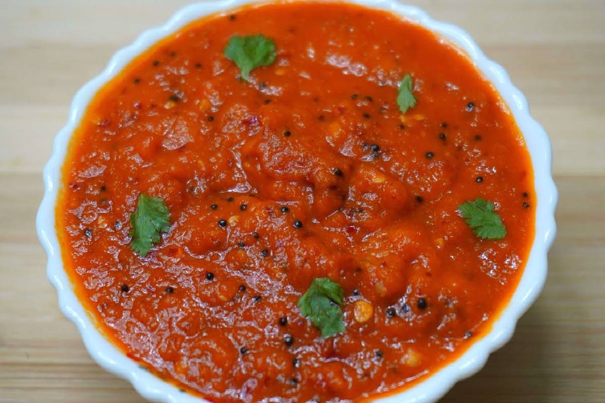 ரோட்டுக்கடை ஸ்டைலில் அசத்தல் தக்காளி சட்னி - இப்படி செய்தா கொஞ்சமும் மிஞ்சாது! | Street Foods Style Tomato Chutney Recipe In Tamil ரோட்டுக்கடை ஸ்டைலில் அசத்தல் தக்காளி சட்னி - இப்படி செய்தா கொஞ்சமும் மிஞ்சாது! | Street Foods Style Tomato Chutney Recipe In Tamil