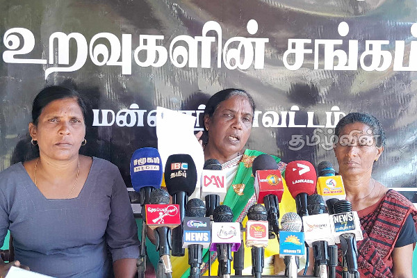 மரணித்த தாய்க்கு விசாரணை கடிதம் - அலையவிட்டு வேடிக்கை பார்க்கும் ஓ.எம்.பி அலுவலகம்! பகிரங்க குற்றச்சாட்டு(Video) | Complaint Against Omp Office