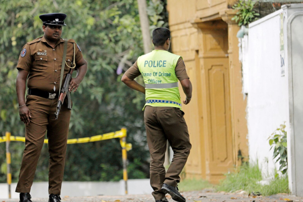 இரத்தினக்கல் வியாபாரியின் வீட்டில் ஆயுதங்கள் மீட்பு | Weapons Recovery From Gem Dealer S House