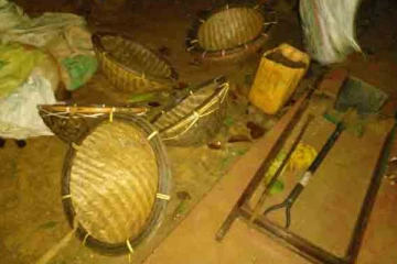 விடுதியினுள் தோண்டப்பட்ட 35அடி ஆழ குழி