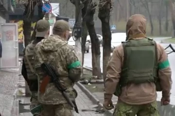 சுற்றிவளைத்த ரஷ்யாவிடம் சிக்கித்தவிக்கும் உக்ரைன் வீரர்கள்!