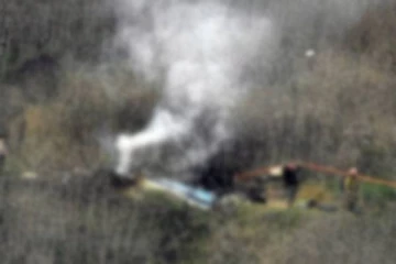 அமெரிக்காவில் சோகம் - ஹெலிகாப்டர் விபத்தில் சிக்கி 4 பேர் பலி