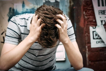 15 வயதான மாணவன் துப்பாக்கியால் சுட்டு உயிரை மாய்ப்பு