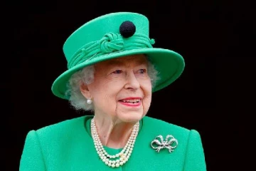 உலக வரலாற்றில் சாதனை படைத்த பிரித்தானிய மகாராணி!