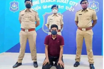 காதலியை துண்டு துண்டாக வெட்டி, முக தோலை பிளேடால் உரித்த கொடூர காதலன்