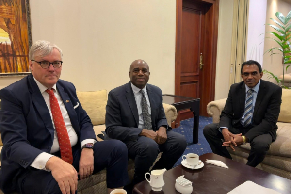இலங்கைக்கு வந்தார் பிரித்தானிய பிரதி பிரதமர் | Uk Deputy Pm David Lammy Arrives In Sri Lanka இலங்கைக்கு வந்தார் பிரித்தானிய பிரதி பிரதமர் | Uk Deputy Pm David Lammy Arrives In Sri Lanka