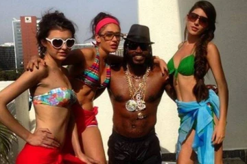 பிளேபாய் கிறிஸ் கெயிலின் லீலைகள் - கடந்த கால வரலாறு தெரியுமா?