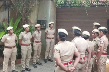 குஷ்பு வீட்டில் குவிந்த போலீசார் - காரணம் என்ன?