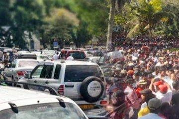 ජාතික ජනබලවේග පා ගමනට මහා ජන ගගක් කොළඹට එයි - දැඩි රථ වාහන තදබදයක්..! (VIDEO)