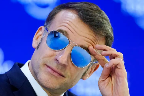 அரசியல் நாகரீகம் இல்லாமல் மேக்ரானை கேலி செய்துவரும் ட்ரம்ப் | Macron S Turbulent Relationship With Trump அரசியல் நாகரீகம் இல்லாமல் மேக்ரானை கேலி செய்துவரும் ட்ரம்ப் | Macron S Turbulent Relationship With Trump