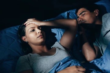 நள்ளிரவில் ஊரையே அலறவிட்ட பெண் ; நித்திரையில் இருந்த கணவனுக்கு கொடுத்த அதிர்ச்சி வைத்தியம்