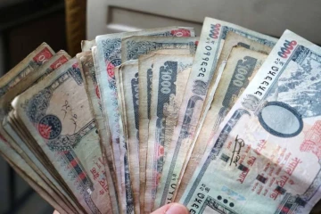 அரசு ஊழியர்களுக்கு மாதம் இருமுறை ஊதியம் - தெற்காசிய நாடொன்றில் அறிமுகம்