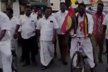 சைக்கிளில் சென்றே வாக்கு சேகரித்த தேமுதிக வேட்பாளர்