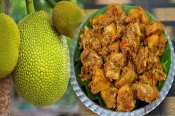 Sunday special: கறிசுவையை மிஞ்சும் பலாக்காய் குழம்பு... இப்படி செய்தால் கொஞ்சமும் மிஞ்சாது!