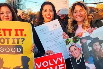 அதிரவைக்கும் பாலியல் ஸ்ட்ரைக்; கணவருடன் இருக்க மறுத்த பெண்கள் - என்ன பின்னணி?