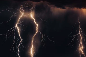 අද උදෑසන 11ට නිකුත් කළ නිවේදනයක් - ප්‍රවේශම්වන්න - හෙට පාන්දර 1 වෙනකල් දිවයිනටම වලංගුයි