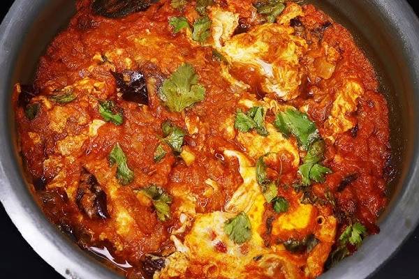 நாவூரும் சுவையில் முட்டை குழம்பு... இந்த ஒரு பொருளை சேர்தால் அசத்தலா இருக்கும்! | Srilankan Style Egg Potato Curry Recipe நாவூரும் சுவையில் முட்டை குழம்பு... இந்த ஒரு பொருளை சேர்தால் அசத்தலா இருக்கும்! | Srilankan Style Egg Potato Curry Recipe