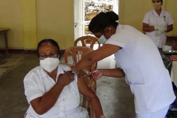 நோட்டன்பிரிட்ஜ் பகுதியில் வசிக்கும் 60 வயதிற்கு மேற்பட்டோருக்கு பூஸ்டர் தடுப்பூசி செலுத்தும் நடவடிக்கை