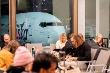 அவசரமாக தரையிறக்கப்பட்ட 900 விமானங்கள் - சர்வரில் சைபர் தாக்குதல்?