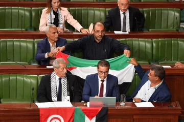 இஸ்ரேலியர்களுடனான தொடர்பை தடை செய்ய ஆயத்தமான நாடு