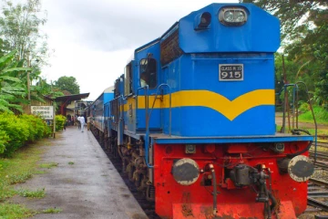 வேலை நிறுத்தப் போராட்டத்தை முன்னெடுத்துள்ள தொடருந்து சாரதிகள்