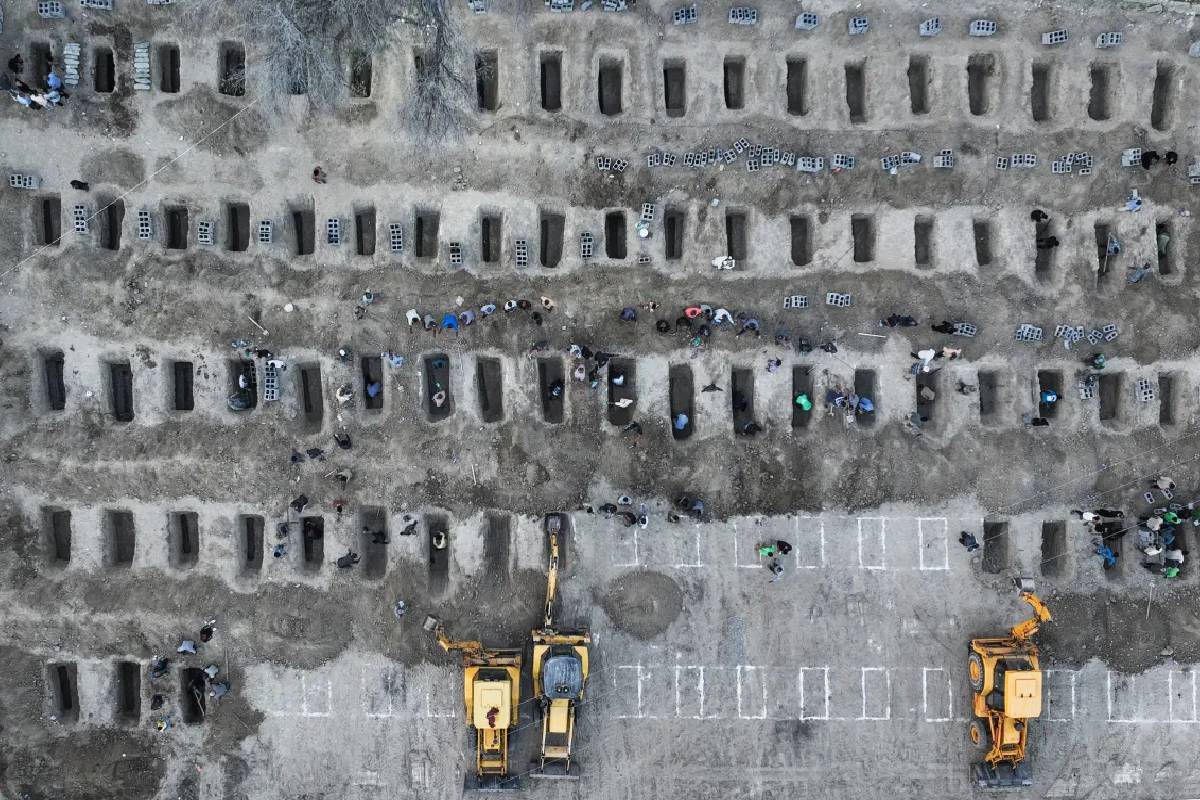 பெண்கள் பாடசாலை மீது அமெரிக்கா இரட்டை ஏவுகணைத் தாக்குதல் ; ஈரான் பகிரங்க குற்றச்சாட்டு | Us Launces Tow Missile Attack Iranian Girls School