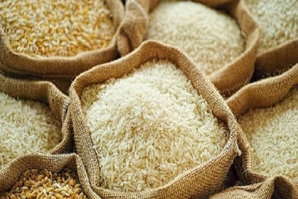 அரிசியை அதிக விலைக்கு விற்ற வர்த்தகர்களுக்கு எதிராக சட்ட நடவடிக்கை | Legal Action Against Traders Sold Rice High Prices அரிசியை அதிக விலைக்கு விற்ற வர்த்தகர்களுக்கு எதிராக சட்ட நடவடிக்கை | Legal Action Against Traders Sold Rice High Prices