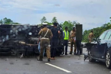 யாழ்ப்பாணத்தில் கடை உரிமையாளர் மீது வாள் வெட்டு