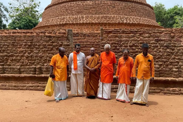 மனசாட்சி இருக்கும் யாரும் இவரை தமிழராய் ஏற்றுவிடாதீர்கள்..! | Kurundurmalai Buddhist Occupation Sivasenai Visit