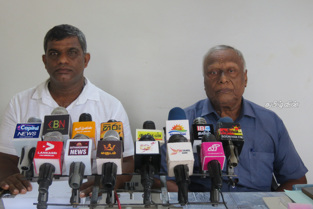 கடற்றொழில் அனுமதி பத்திரம் வழங்குவதற்காக இலஞ்சம் பெற்ற அதிகாரிகள்: நடவடிக்கை எடுக்குமாறு வலியுறுத்து | Fisheries Department Officials Bribe