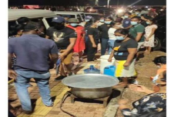 காலிமுகத்திடலில் மக்கள் புரட்சியாளர்களுக்காக தயார் நிலையில் தற்காலிக தங்குமிடம், உணவு, மருத்துவம் | As People Prepare For The Revolutionaries On Foot