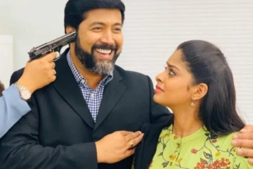 40 வயதான நடிகருடன் ரொமான்ஸ்! மருத்துவ துறையை விட்டுவிட்டு குடும்பத்தை மீறி நடிகையாகிய சீரியல் பிரபலம்!