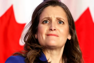 வேகமாக காரை செலுத்தி அபராதம் செலுத்திய கனடாவின் பிரதி பிரதமர்